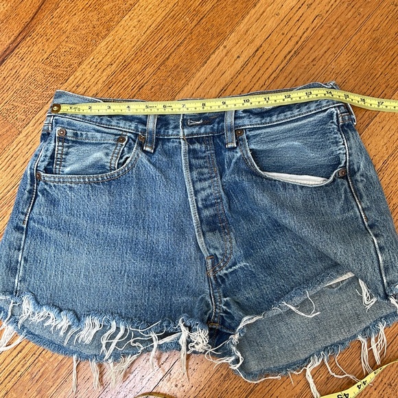 Vintage Levi's 501 cutoffs - Picture 5 of 5